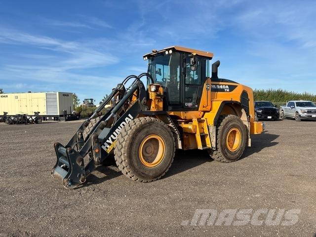 Hyundai HL940A Gumikerekes homlokrakodók