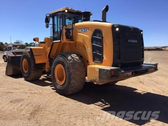 Hyundai HL975 Gumikerekes homlokrakodók