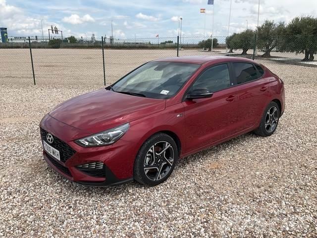 Hyundai i30 Kistehergépjárművek