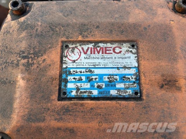  IMF Tartályok és tölcsérek