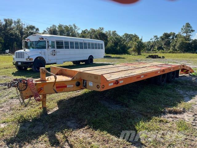 Interstate  Járműszállító pótkocsik