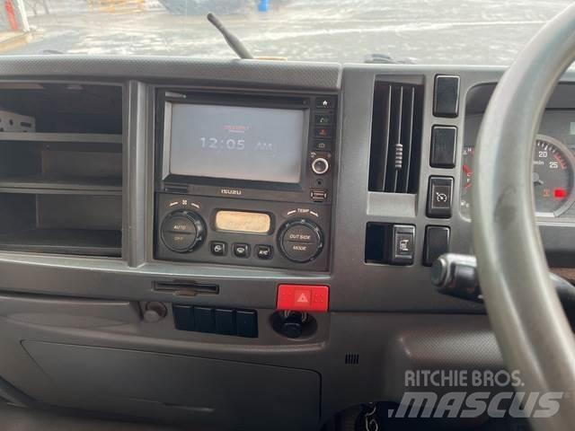 Isuzu FVH2000 Vízszállító teherautók