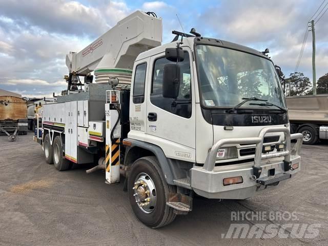 Isuzu FVZ 1400 Teherautóra szerelt emelők és állványok