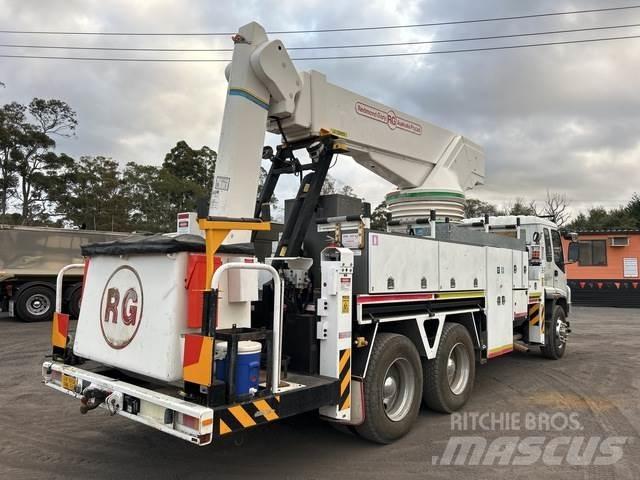 Isuzu FVZ 1400 Teherautóra szerelt emelők és állványok