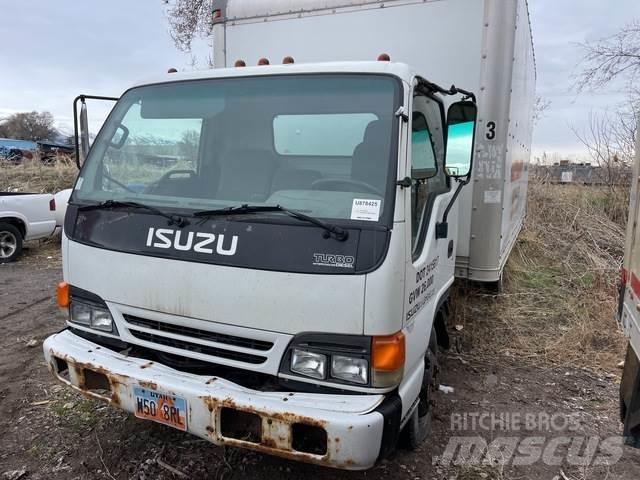 Isuzu NPR Dobozos teherautók