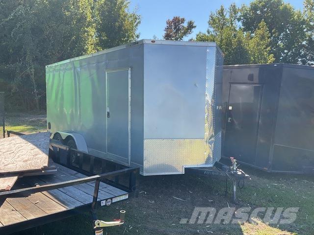  J&C Suppliers Dobozos pótkocsik