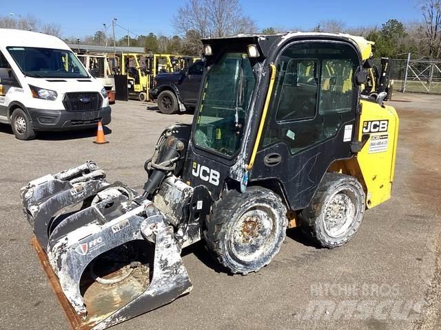 JCB 155 Kompaktrakodók