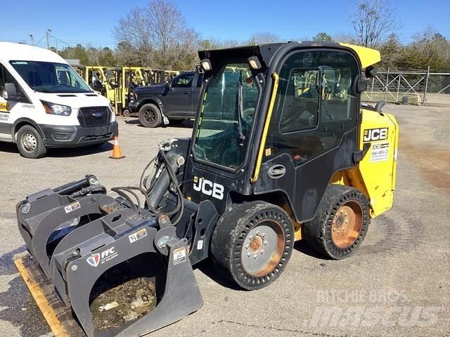 JCB 155 Kompaktrakodók