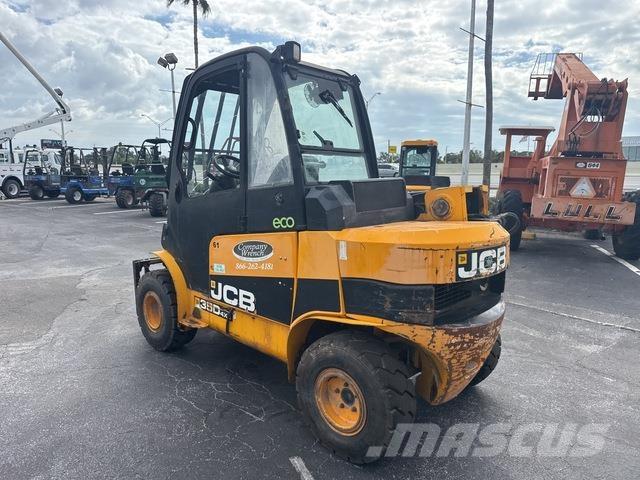 JCB 35D 4X4 T4 Teleszkópos rakodók