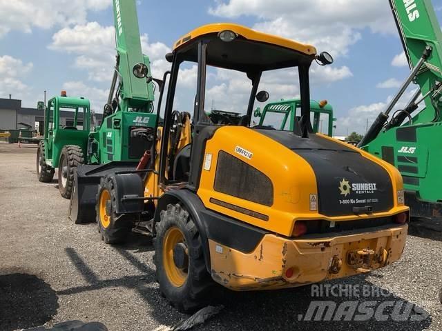 JCB 407 Gumikerekes homlokrakodók