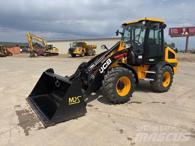 JCB 409 Gumikerekes homlokrakodók
