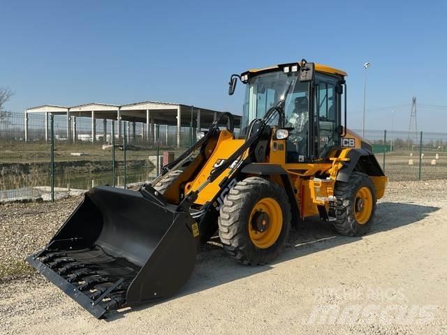 JCB 411 S5 HT Gumikerekes homlokrakodók