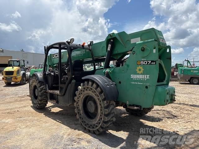 JCB 507-42F Teleszkópos rakodók