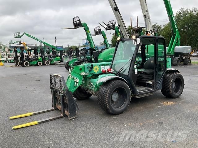 JCB 525-60 Teleszkópos rakodók
