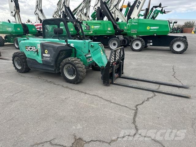 JCB 525-60 Teleszkópos rakodók