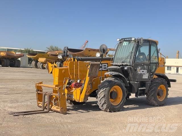 JCB 540-170 Teleszkópos rakodók