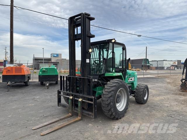 JCB 930 Tereptargonca