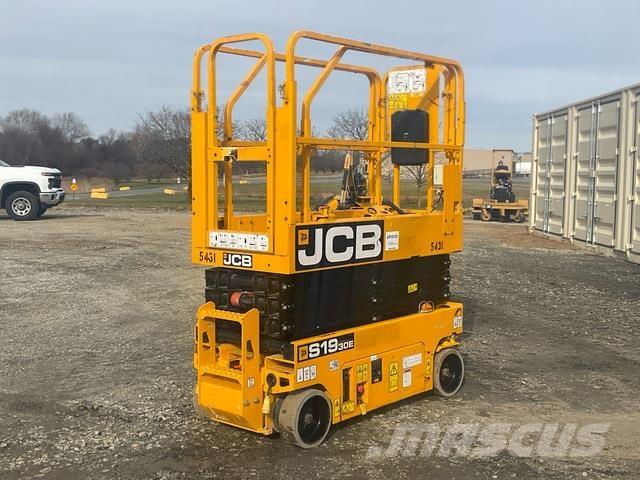 JCB S1930E Ollós emelők