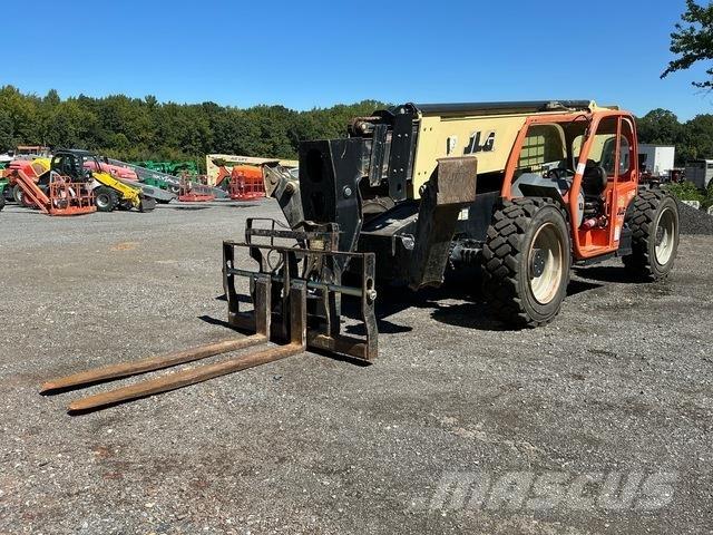JLG 1055 Teleszkópos rakodók