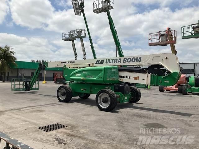 JLG 1250AJP Karos emelők