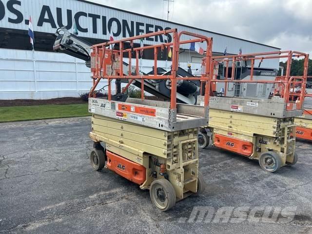 JLG 2630ES Ollós emelők