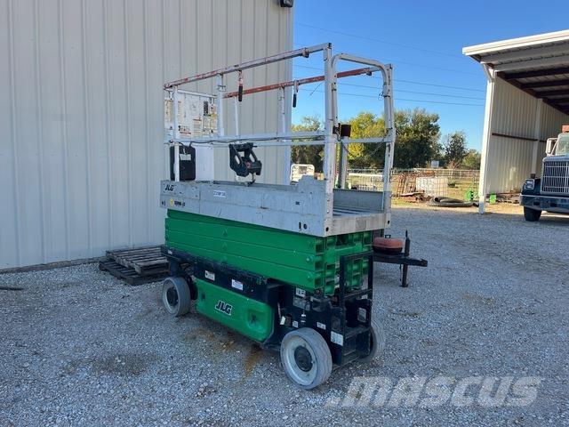 JLG 2630ES Ollós emelők