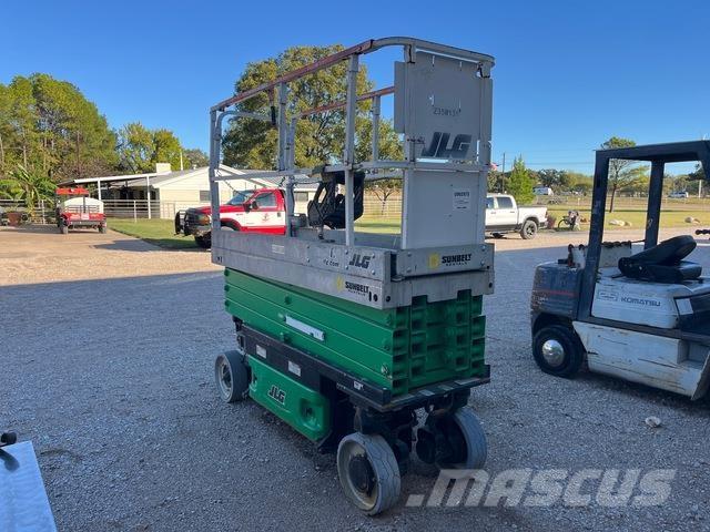 JLG 2630ES Ollós emelők