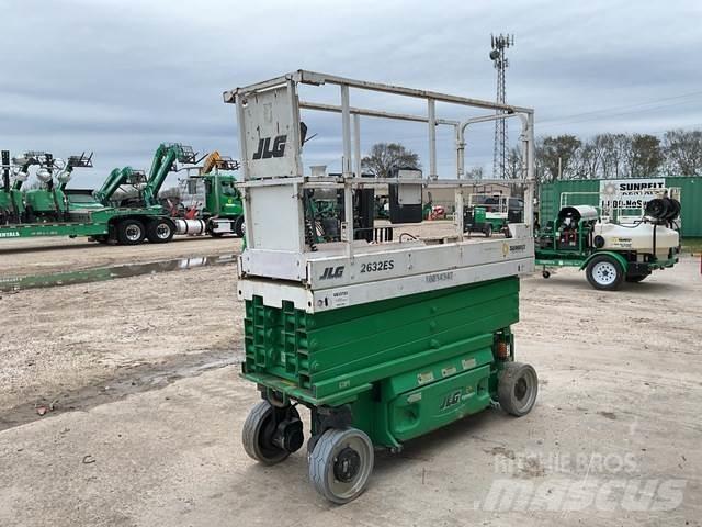 JLG 2632ES Ollós emelők