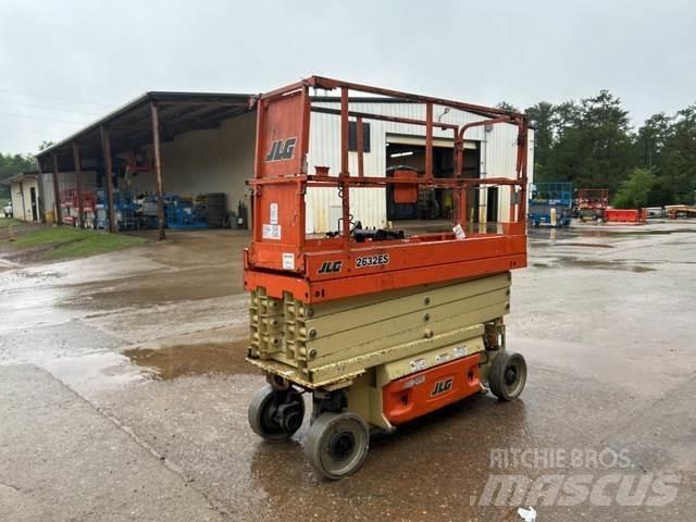 JLG 2632ES Ollós emelők