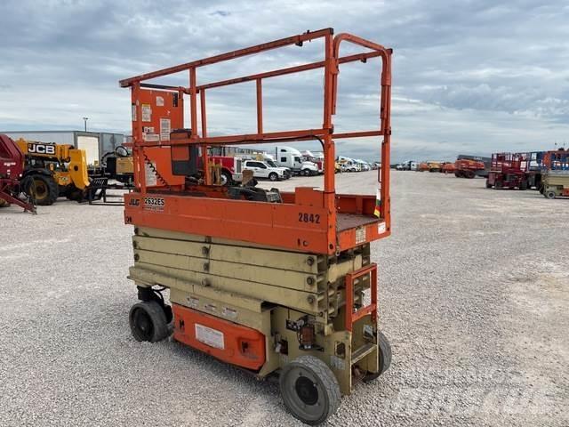 JLG 2632ES Ollós emelők