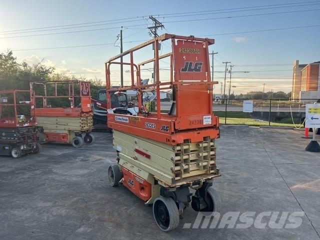 JLG 2632ES Ollós emelők