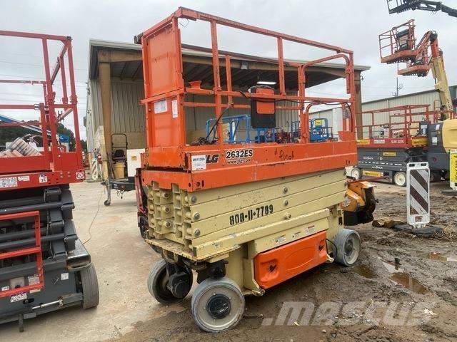 JLG 2632ES Ollós emelők
