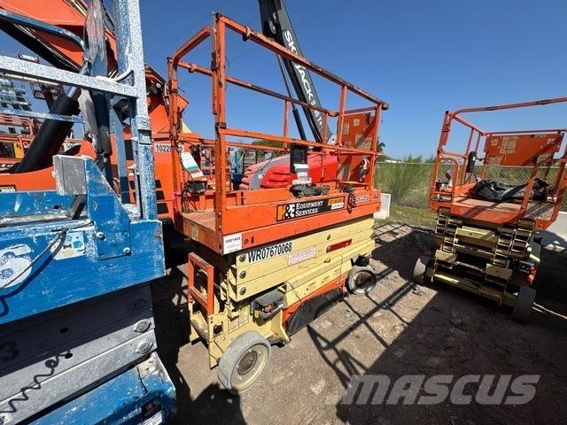 JLG 2632ES Ollós emelők