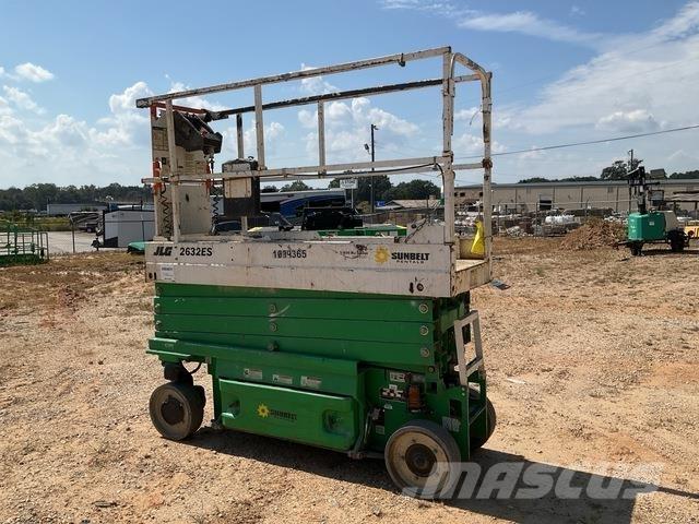JLG 2632ES Ollós emelők