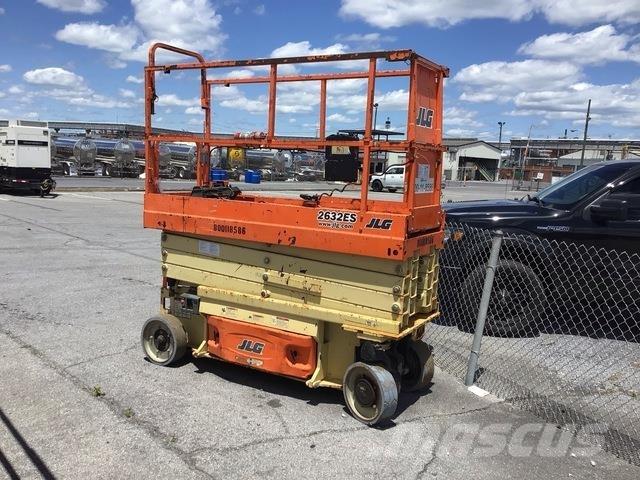 JLG 2632ES Ollós emelők
