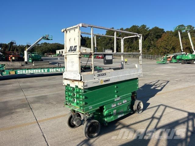 JLG 2632ES Ollós emelők