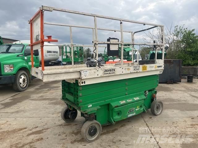 JLG 2646ES Ollós emelők