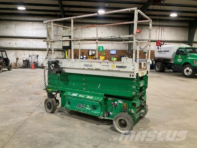 JLG 2646ES Ollós emelők