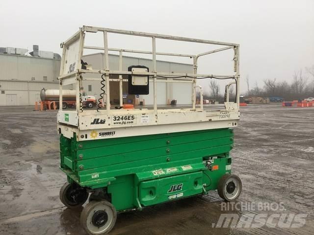 JLG 3246ES Ollós emelők