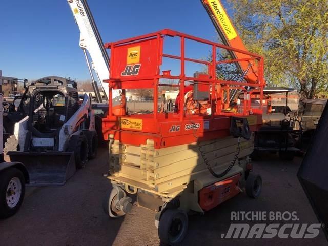JLG 3246ES Ollós emelők