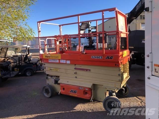 JLG 3246ES Ollós emelők