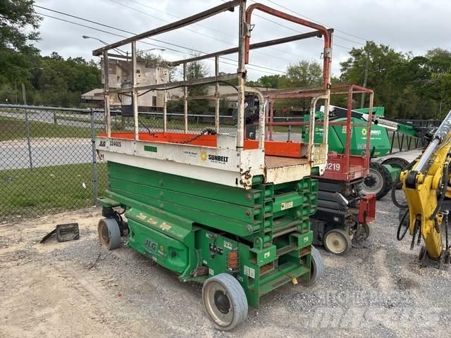 JLG 3246ES Ollós emelők