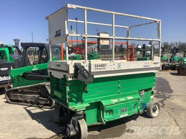 JLG 3246ES Ollós emelők