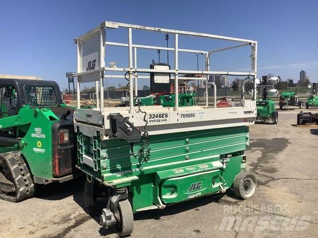 JLG 3246ES Ollós emelők