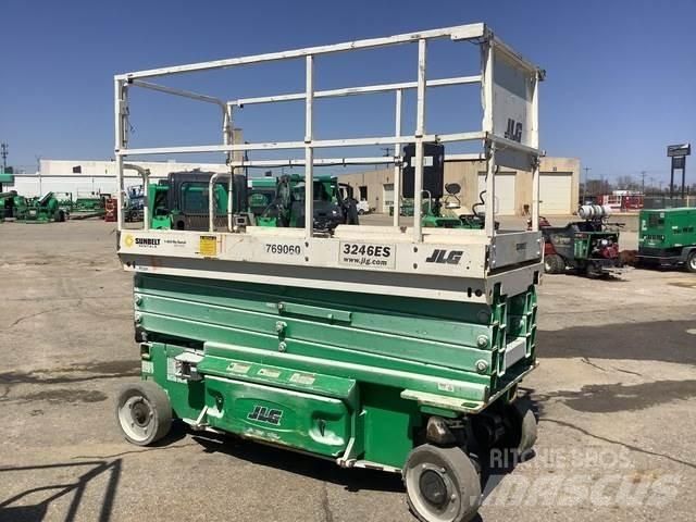 JLG 3246ES Ollós emelők