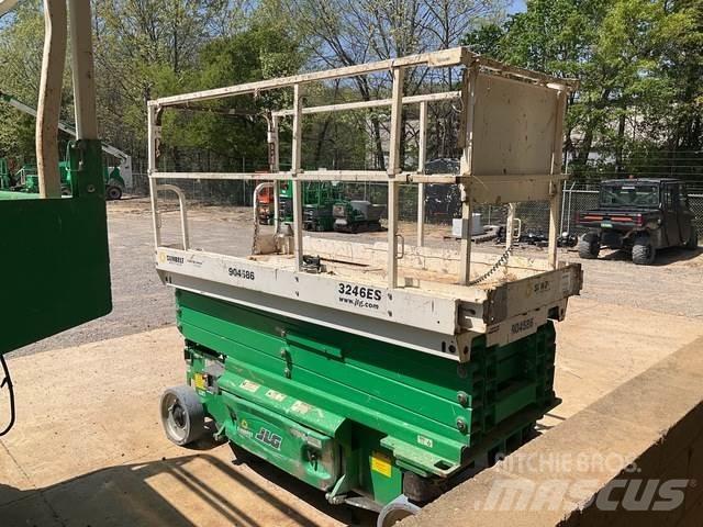 JLG 3246ES Ollós emelők
