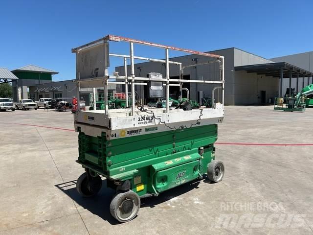 JLG 3246ES Ollós emelők