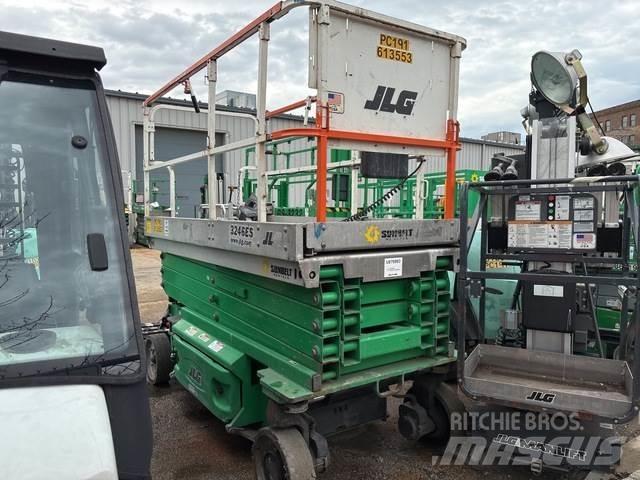 JLG 3246ES Ollós emelők
