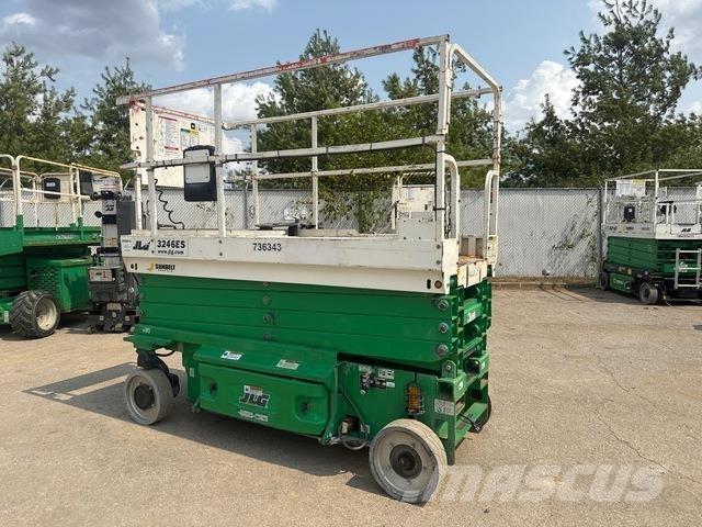 JLG 3246ES Ollós emelők