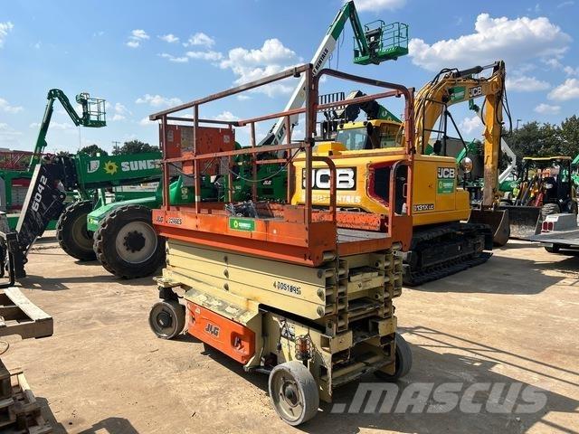 JLG 3246ES Ollós emelők